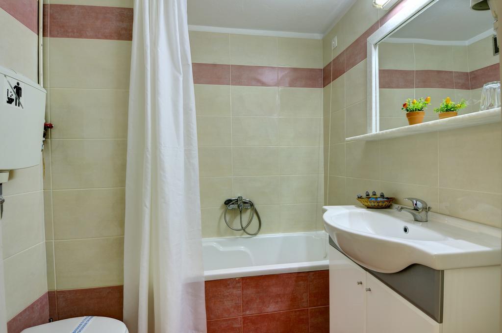Hotel Nefeli Volos Bilik gambar