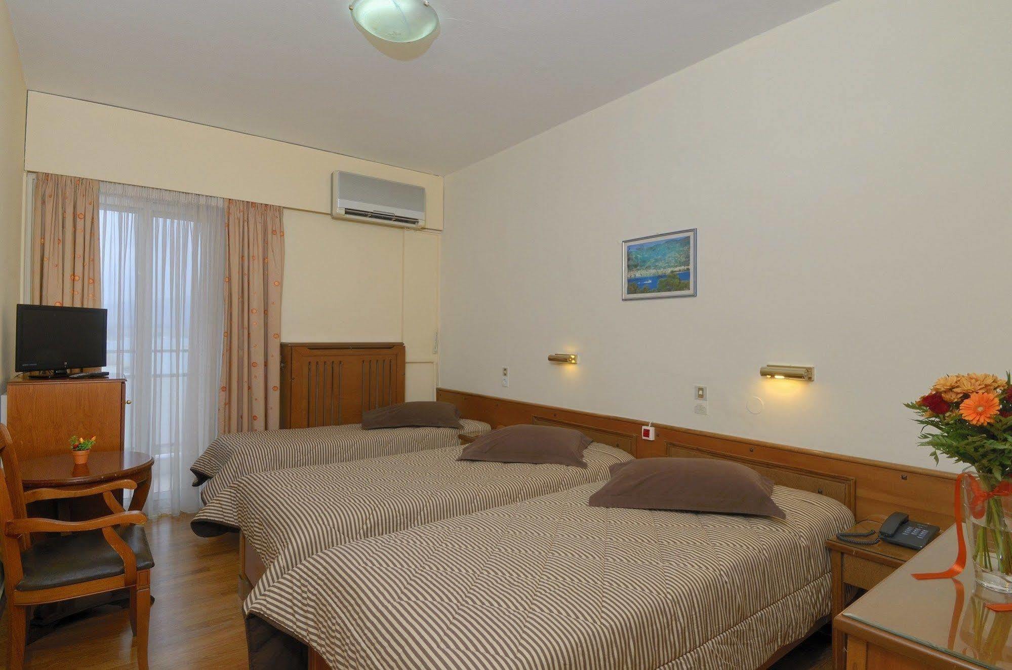 Hotel Nefeli Volos Luaran gambar